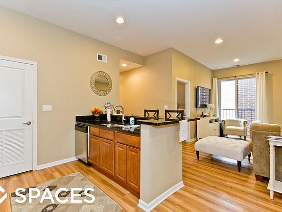 2nd image of 3223 N Sheffield Ave #1OB