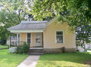 207 S Central Ave, Chanute, KS 66720