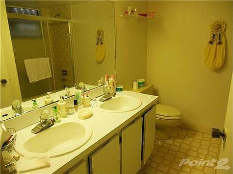5th image of 6941 Carlyle Ave #3C