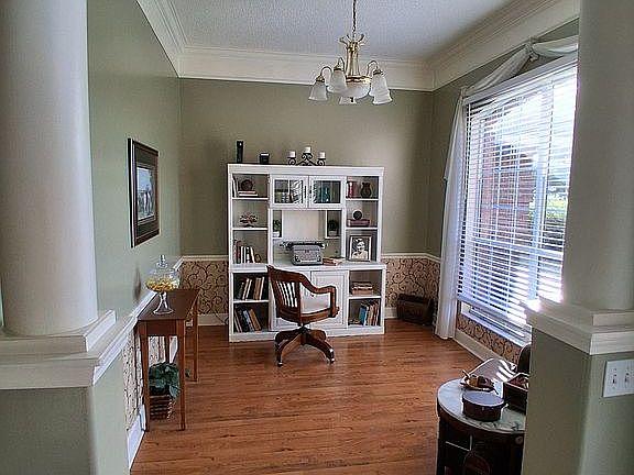 2nd image of 10322 Hamlet Glen Dr
