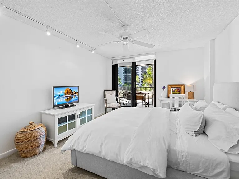 3420 S Ocean Blvd #3P — Photo 13
