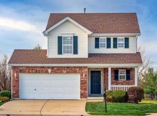122 Bayhill Village Dr, O'Fallon, MO 63368