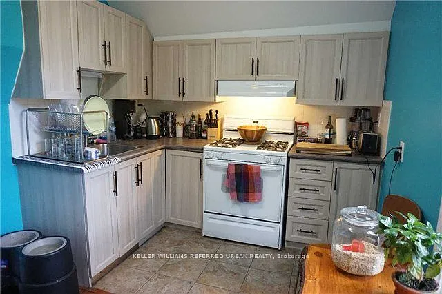 2 bed, $2,600 — Photo 2