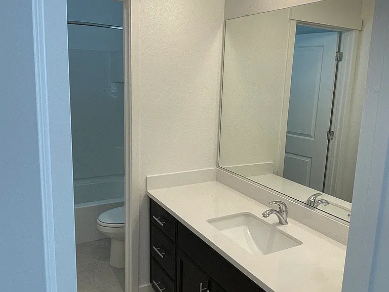 129 Sophia Ct — Photo 25