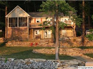 640 Skyline Shores Dr, Scottsboro, AL 35769