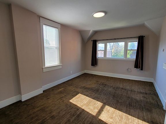 3rd image of 405 Prospect Ave #6
