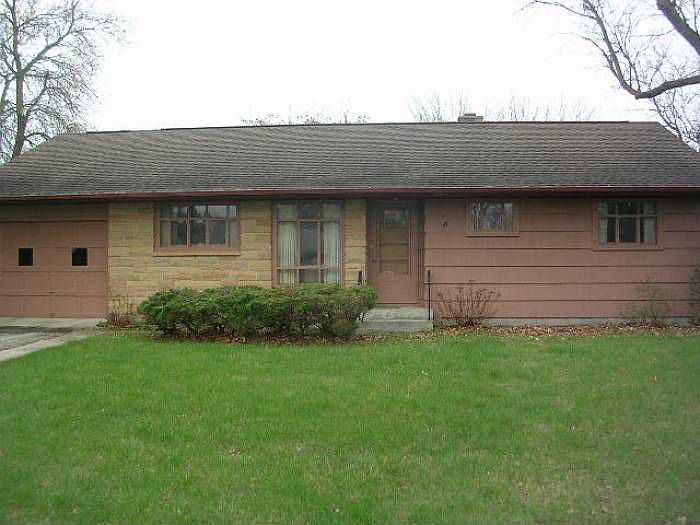 1st image of 47 Skyline Dr
