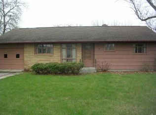 47 Skyline Dr, Mankato, MN 56001