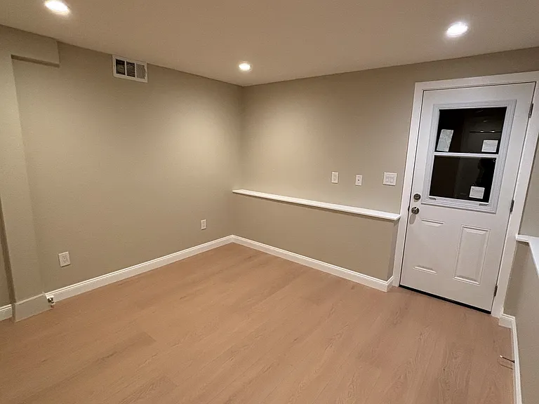 92 Ridgefield Ave #B — Photo 3