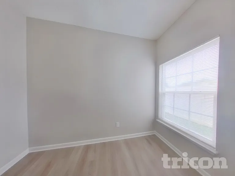 9043 Sanders Creek Ct — Photo 12