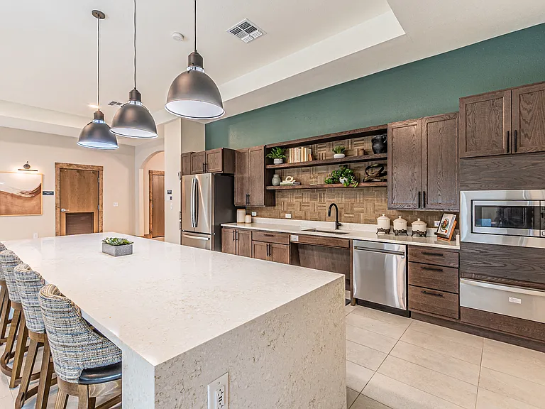 Park Manor Senior Apartments — Photo 9