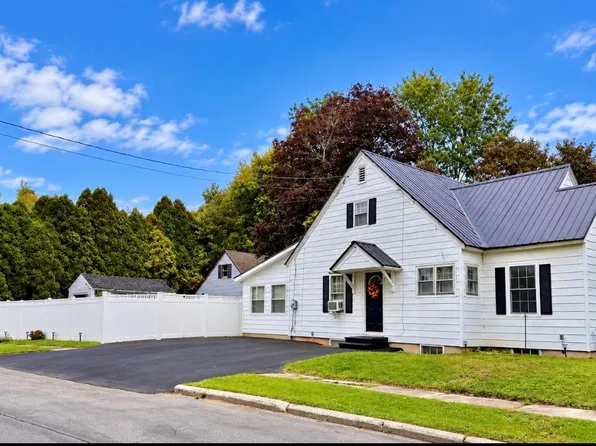29 Grove St, Massena, NY 13662