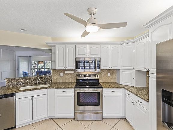 5th image of 8390 Excalibur Cir APT F5