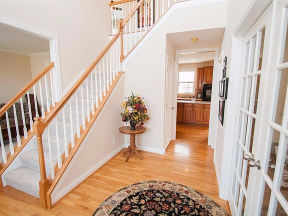 4th image of 4006 Top Flite Ln