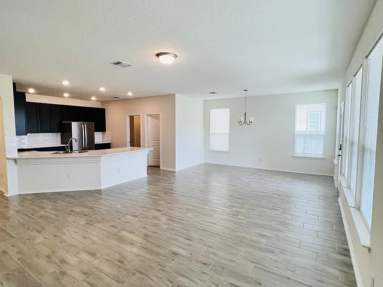 6229 Mantalcino Dr — Photo 6