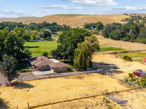 1805 Southgate Pl, Pendleton, OR 97801