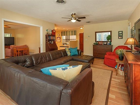 5th image of 1214 Lindenwood Ln