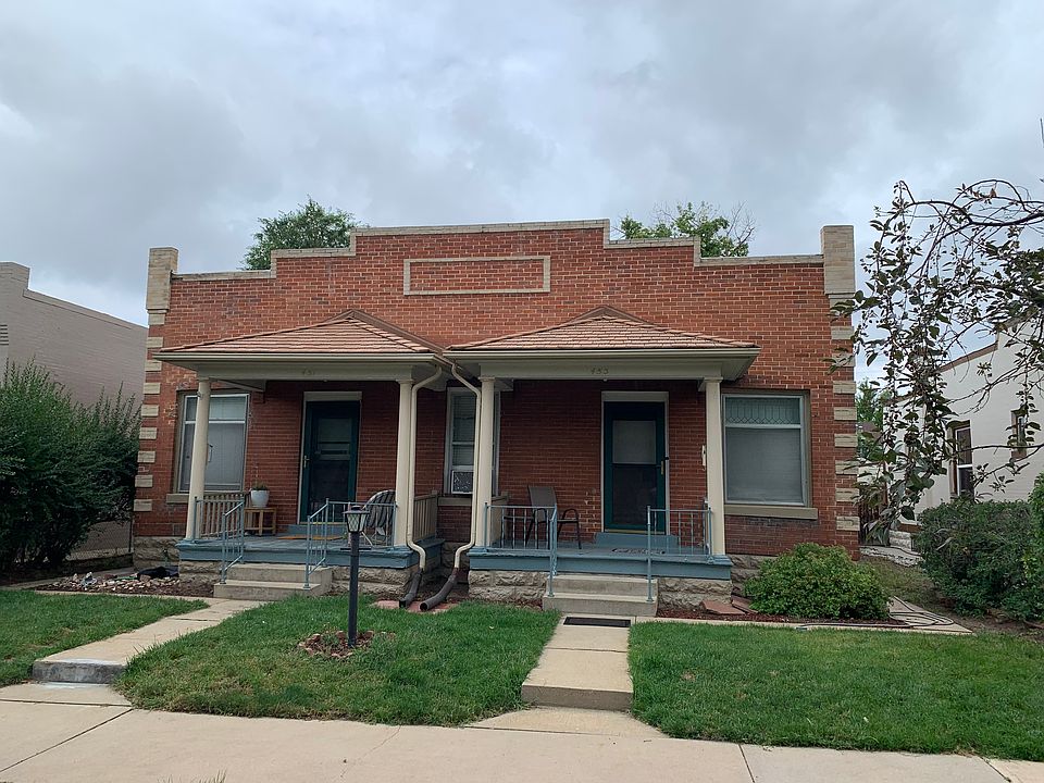 Right side of the duplex is available.