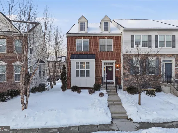 2124 Garden Grove Ln, Bowie, MD 20721