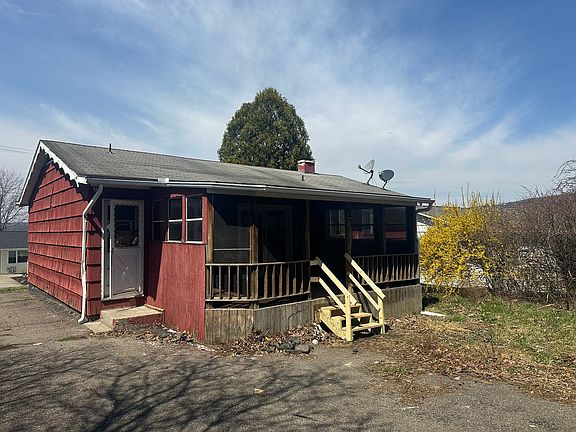 2nd image of 11 Woodlawn Ave