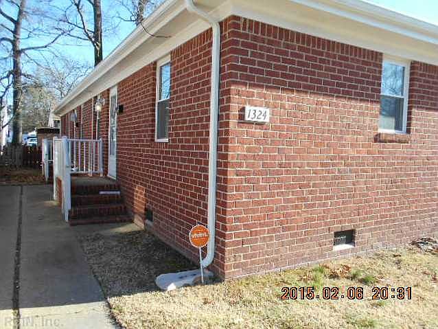 2nd image of 1324 E Balview Ave