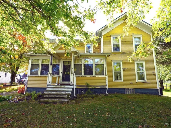 5195 Genesee Rd, Springville, NY 14141