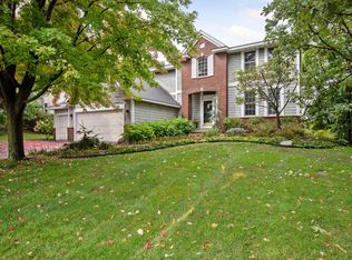 13801 Essex Trl, Apple Valley, MN 55124