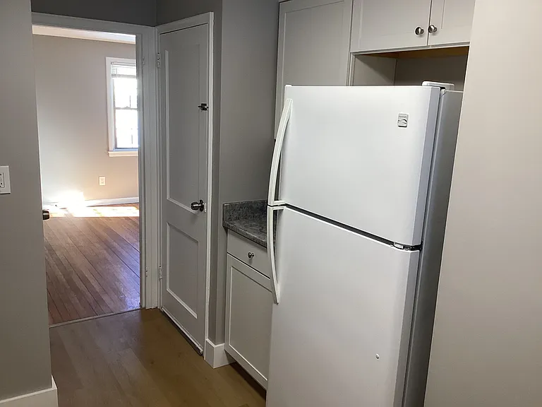 11 Loomis Hts #11 — Photo 5