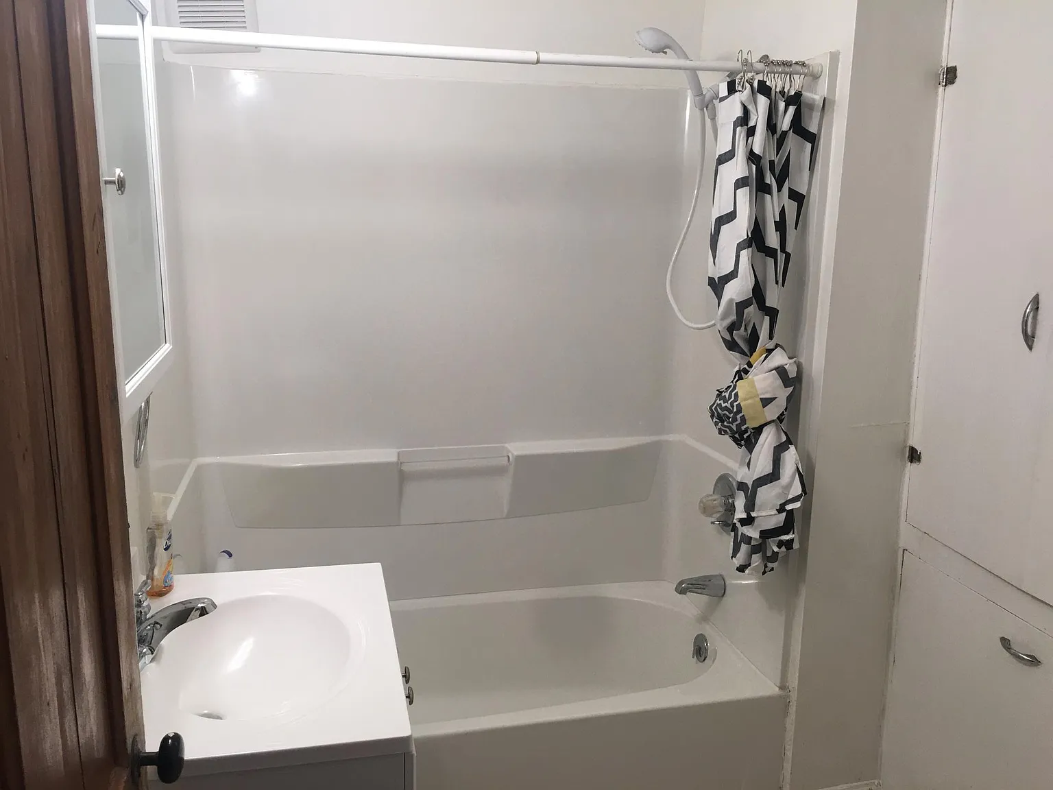 222 Beecher Ave — Photo 2