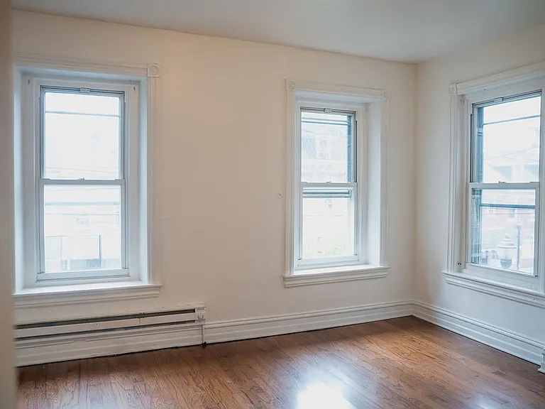 622 Chew Street — Photo 4