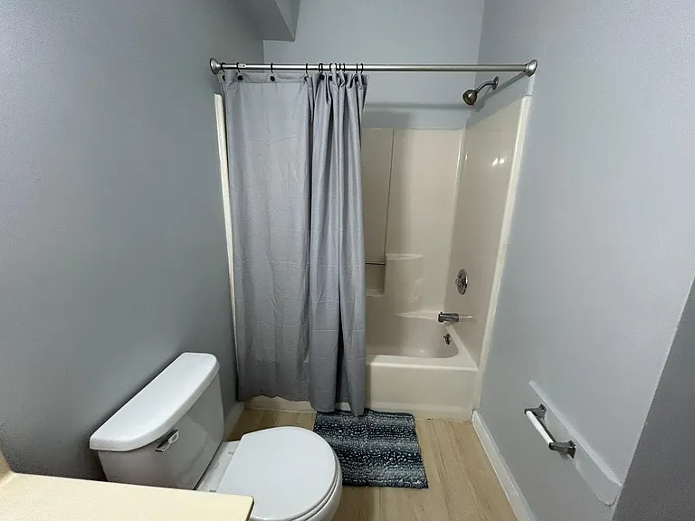 206 E Ayre St #15 — Photo 7