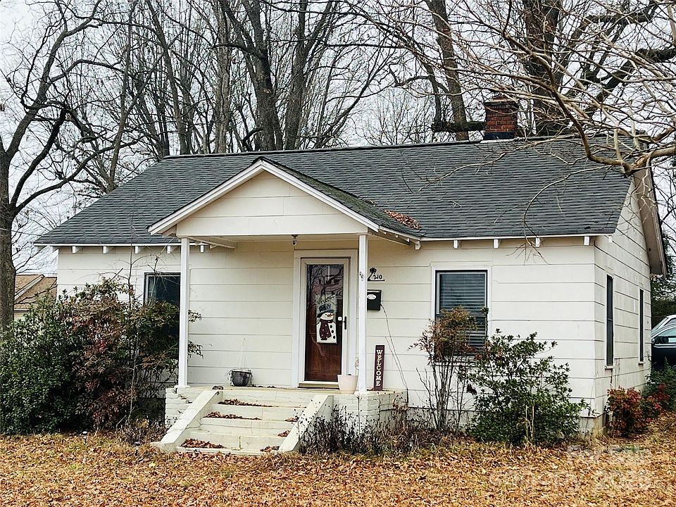1st image of 210 S Oriental Ave