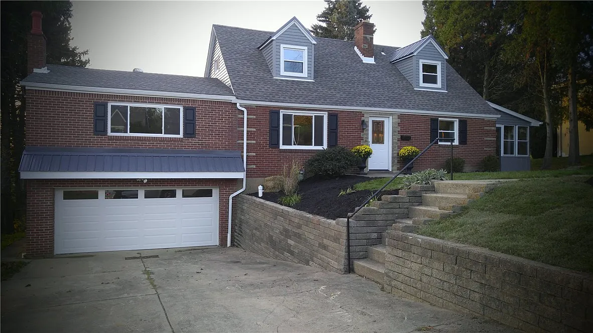 435 Abel St photo 1