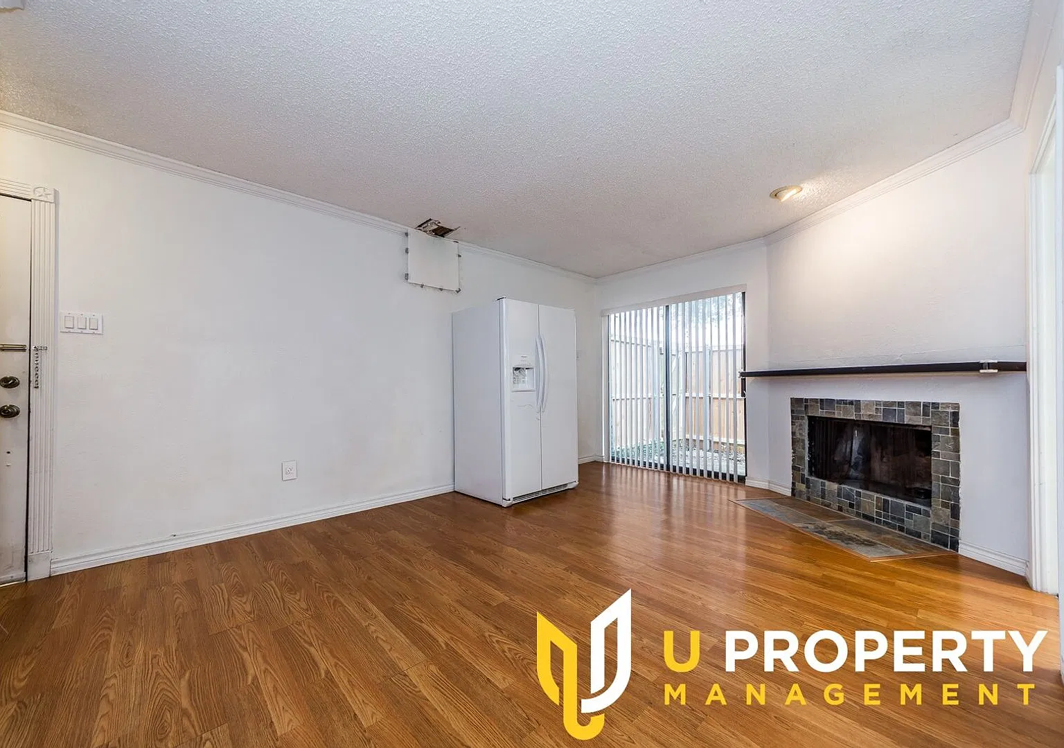 Cozy Condo in Richardson with W/D and refrigerator included! — Photo 3