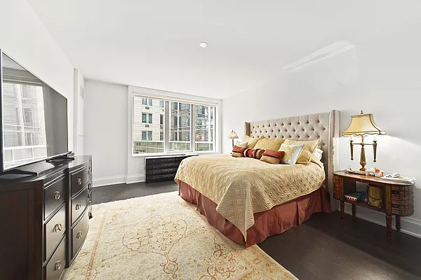 Rented by Miriam Izsak Realty  LLC | media 6