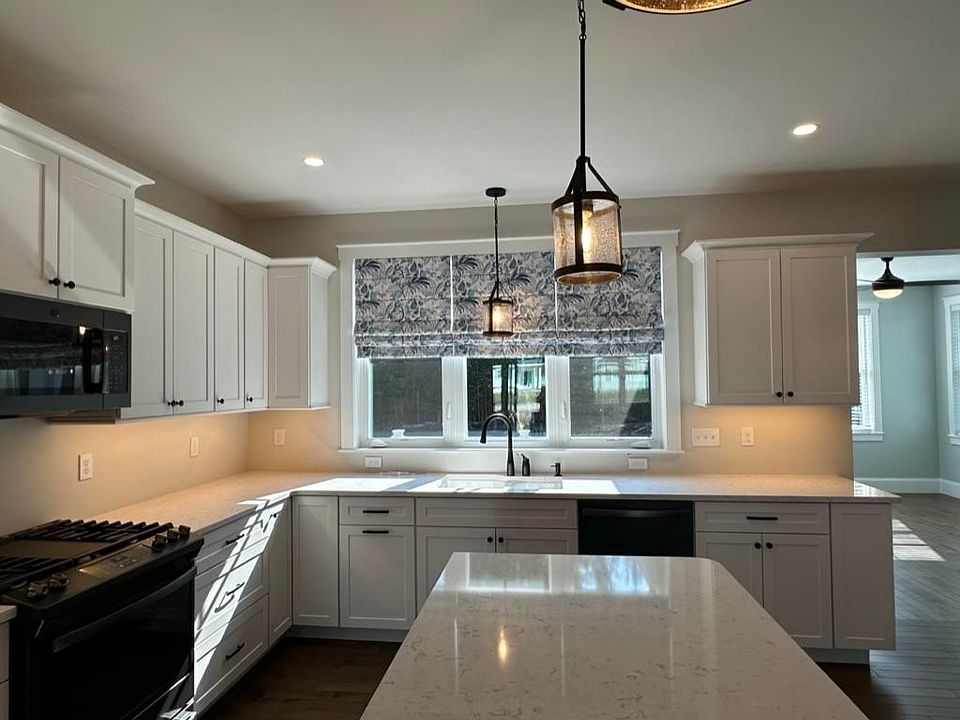 17 Winchester Ln Center Tuftonboro NH Zillow