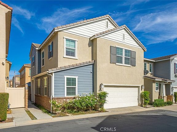 2nd image of 1606 Pear Tree Pl