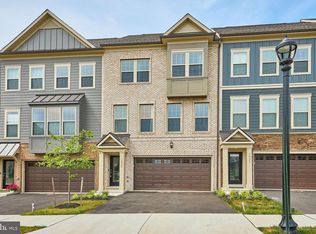 1035 Venifena Ter SE, Leesburg, VA 20175