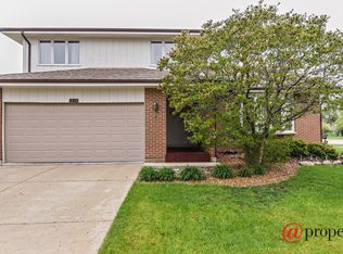 17100 Valley Dr, Tinley Park, IL 60487