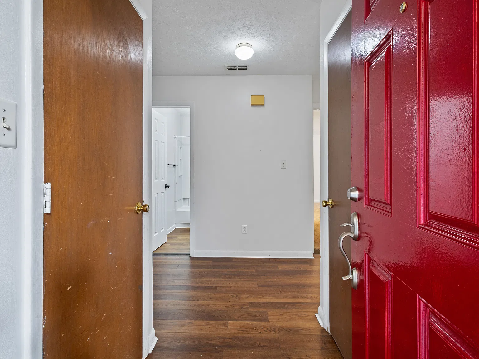 6736 Willowbrook Dr — Photo 3