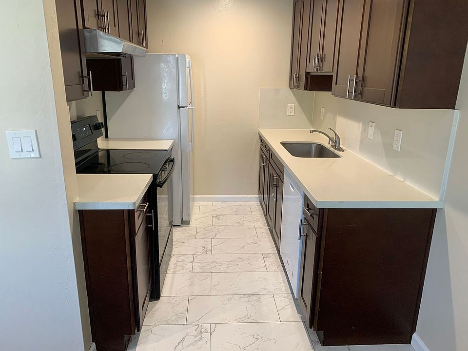 1st image of 203 Superior Dr APT B