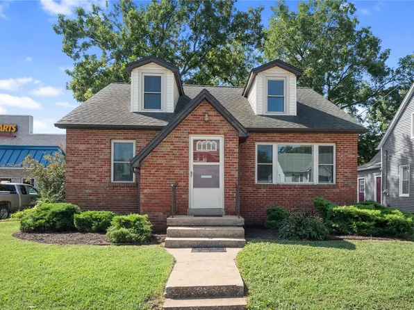 618 E Main St, Mascoutah, IL 62258