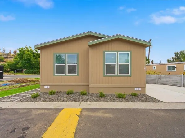 11920 E Mansfield Ave Trlr 90, Spokane Valley, WA 99206