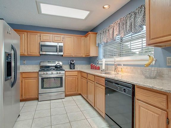 5th image of 3313 Fox Hollow Ct