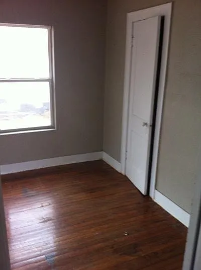 924 N Tucker Ave — Photo 4