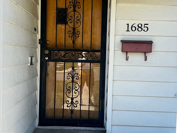 2nd image of 1685 S Elizabeth St