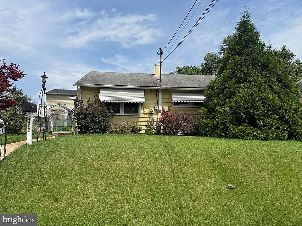1st image of 2407 Alma Rd