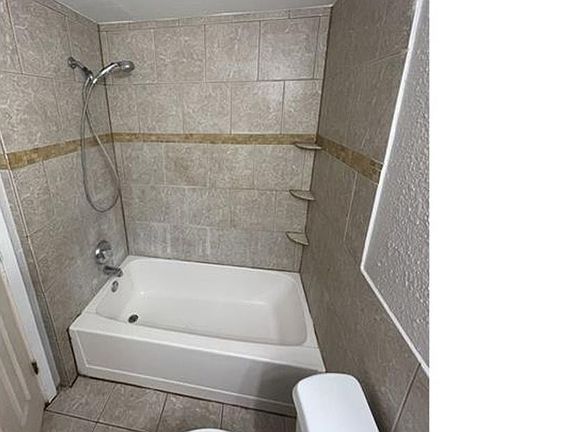 3rd image of 608 E 19th St
