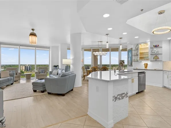 3426 Hancock Bridge Pkwy APT 1008, North Fort Myers, FL 33903