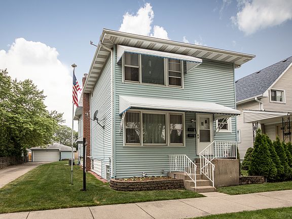 3rd image of 4024 Prairie Ave
